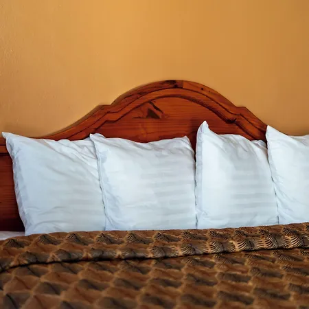 King's Rest Court Hotel 2*